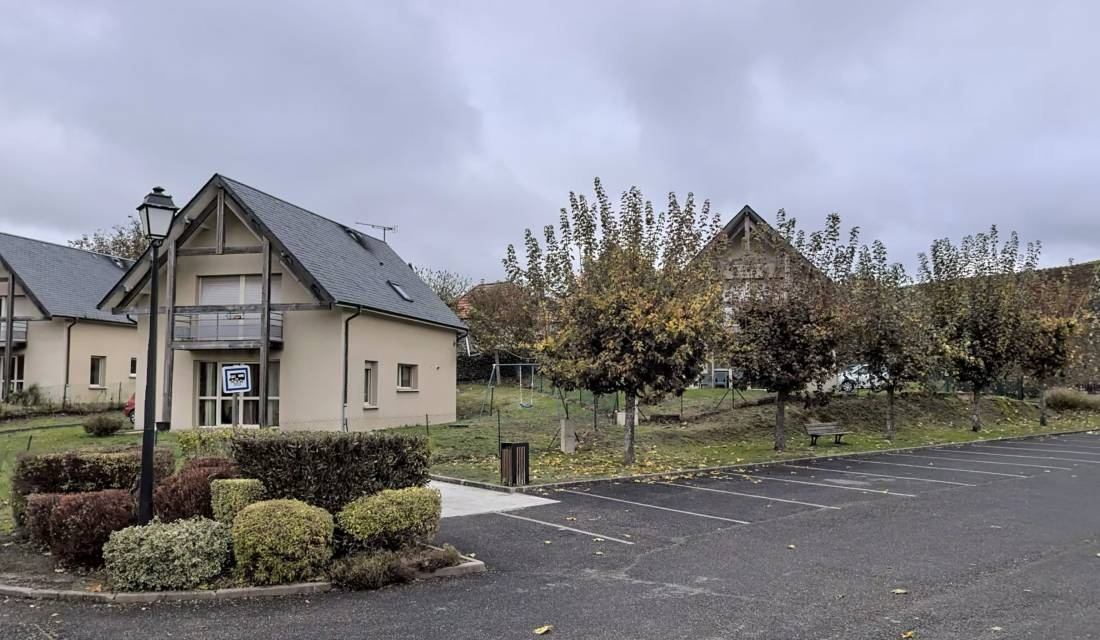 Stellplatz Saint-Ybard — Ställplats in Les Trois-Saints