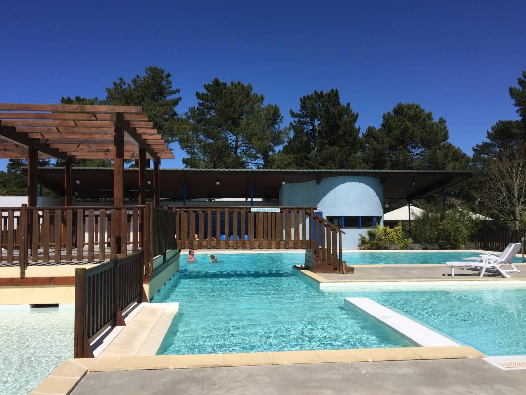Les Pins Bleus — Area da campeggio in Labenne