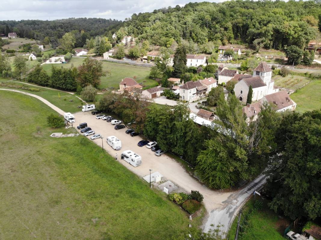 Stellplatz Queyssac — Ställplats in Queyssac