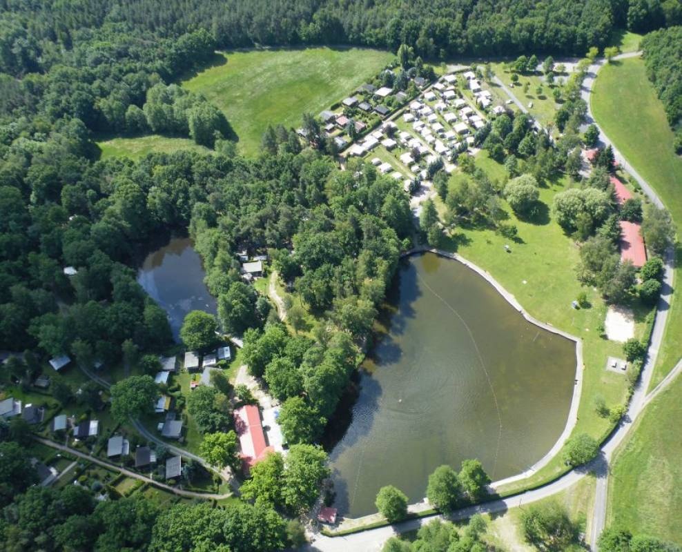 Campingplatz Waldbad Oberau — Sítio de acampamento in Niederau
