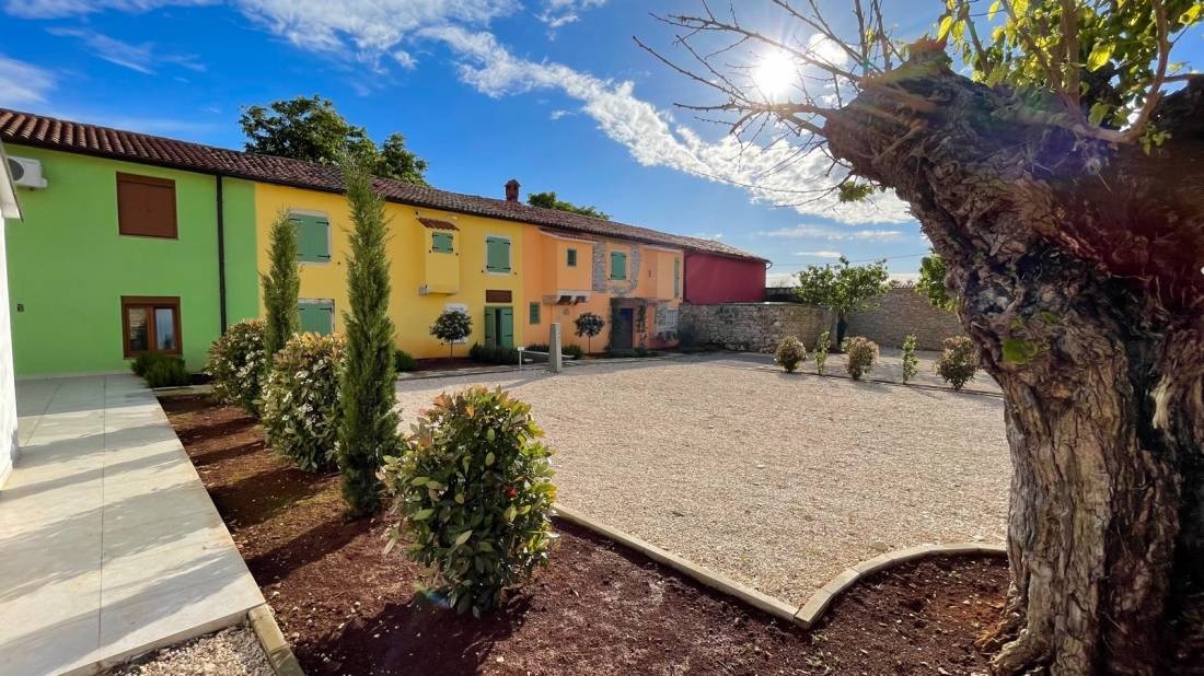 Monte Rosso Camper Stop — Weingut in Crveni Vrh