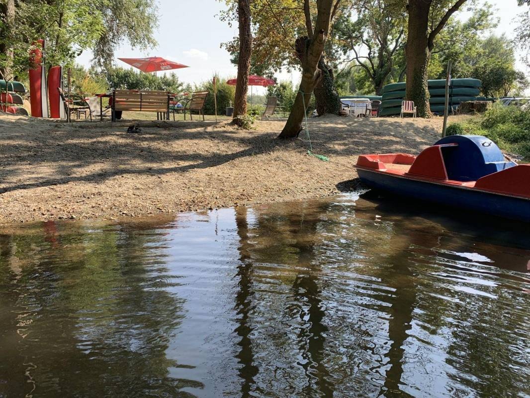 Bootsverleih & Camping an der Bode — Kamp yeri in Gröningen