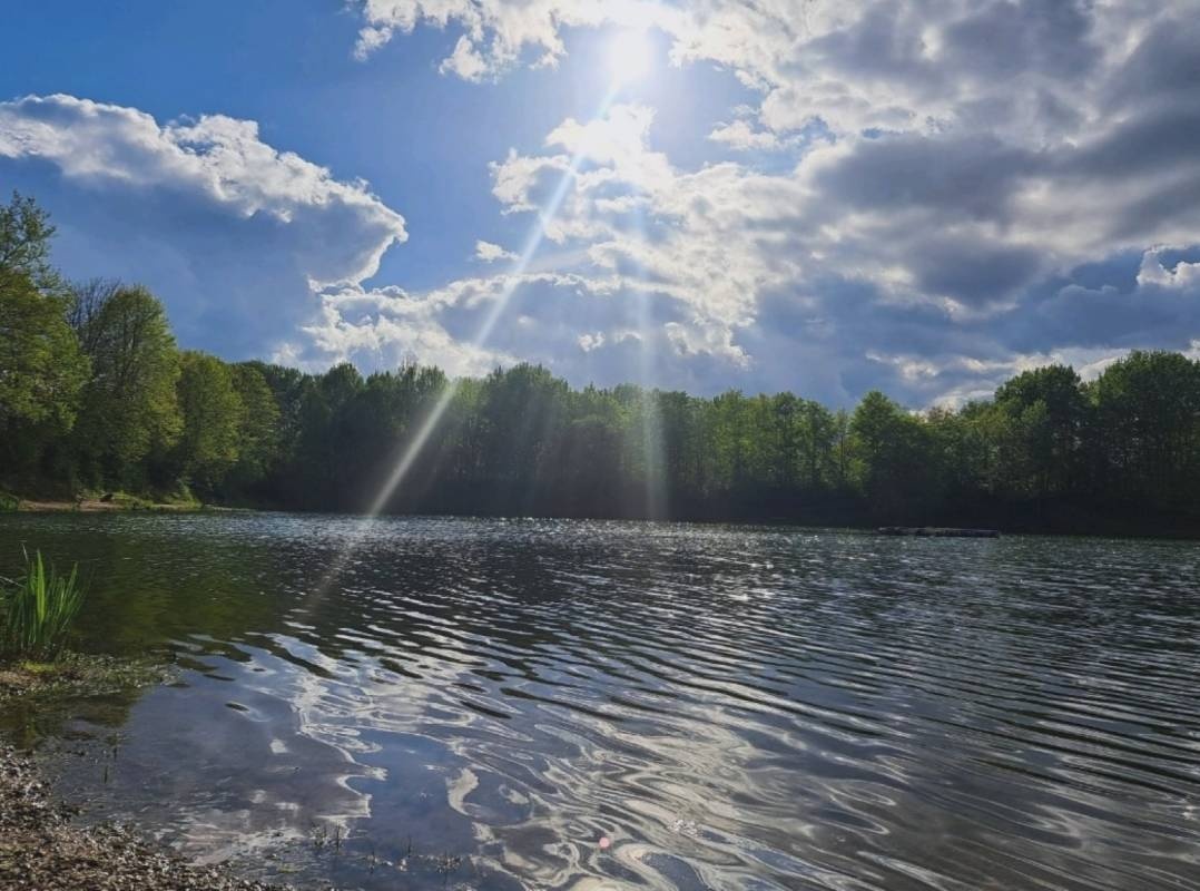 Wohnmobilstellplatz am Angelpark Vöhrum — Ställplats in Peine