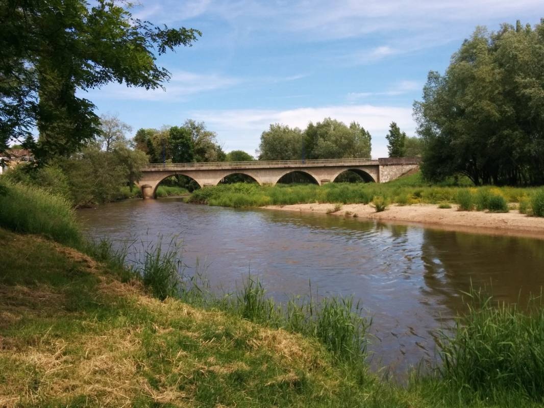 Les Bords de Besbre ** — Camping in Dompierre-sur-Besbre