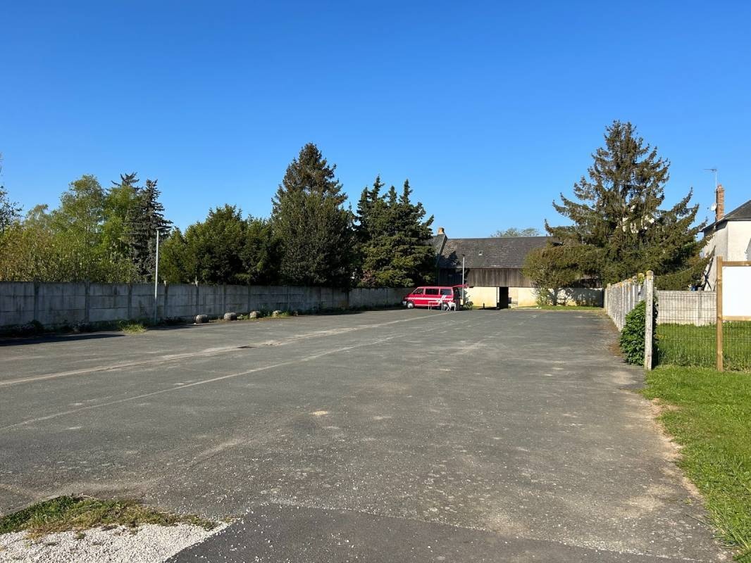 Stellplatz Outarville — Karavan Sitesi in Outarville