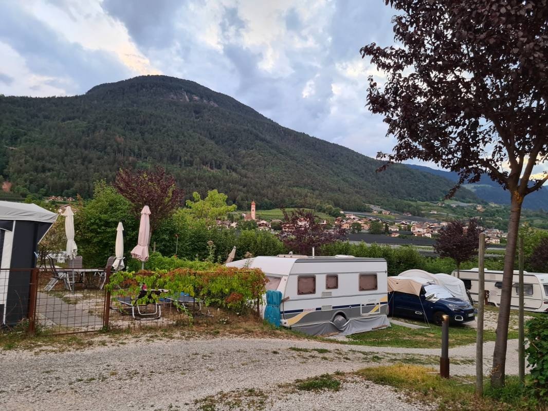 Camping Tisens**** — 露营地 in Tisens bei Lana / Meran (BZ)