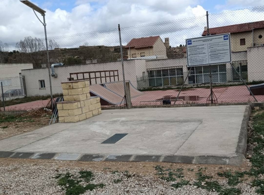 Area de Autocaravanas — Stellplatz in Valderrobres