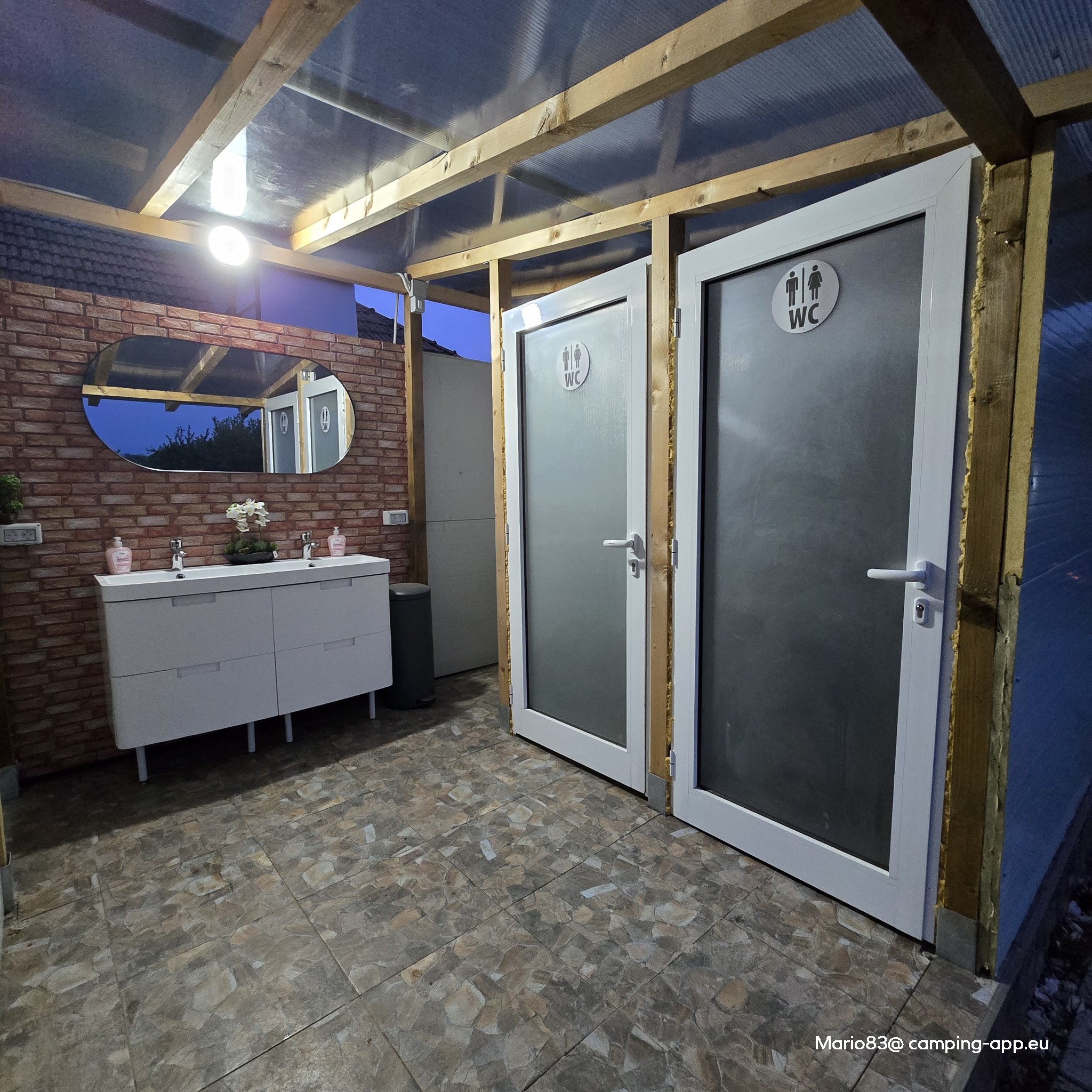 camping in Busiasch Romänien — Photo 2