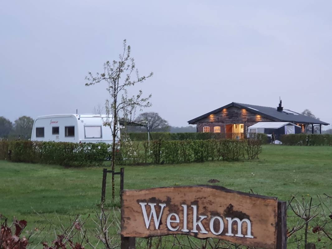 Camping De Eikelaar — Campingplatz in Overasselt