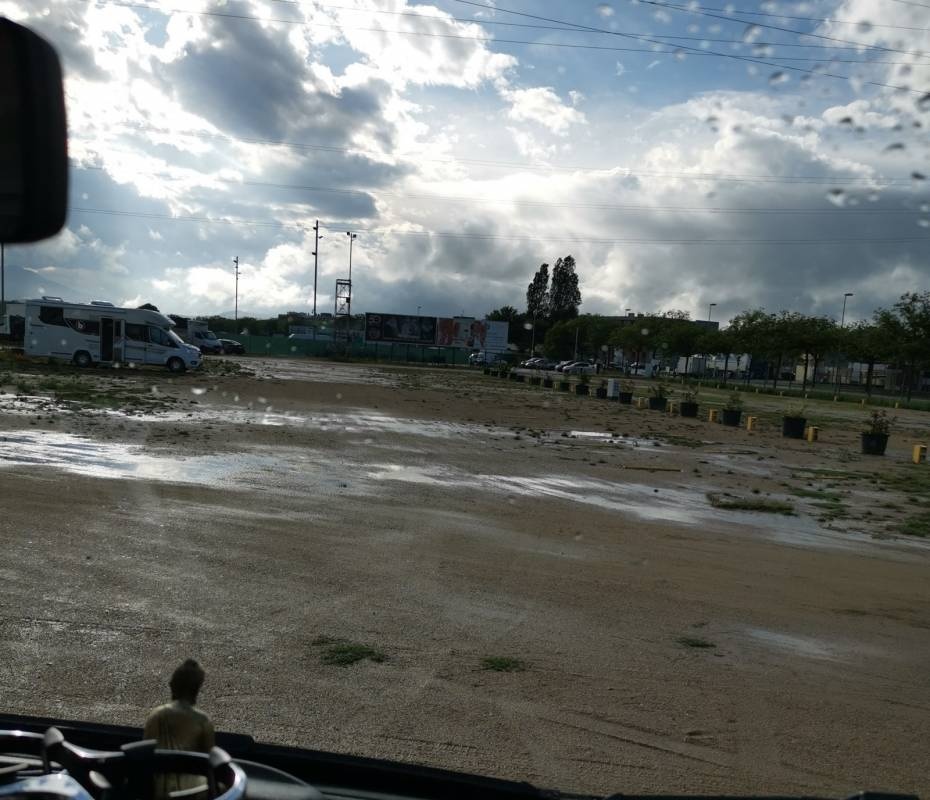 Stellplatz Carrer de Salt — Campervan Site in Salt