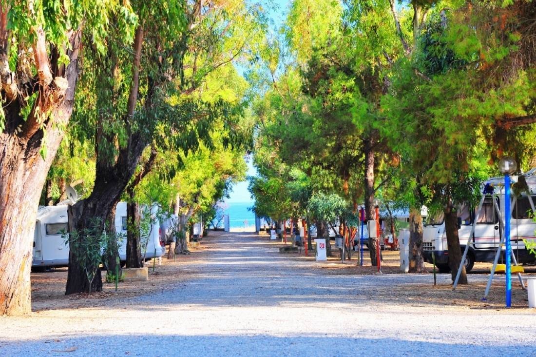 Area Sosta Camper Sun Bay — Sp. parking dla kamperów in Le Castella KR