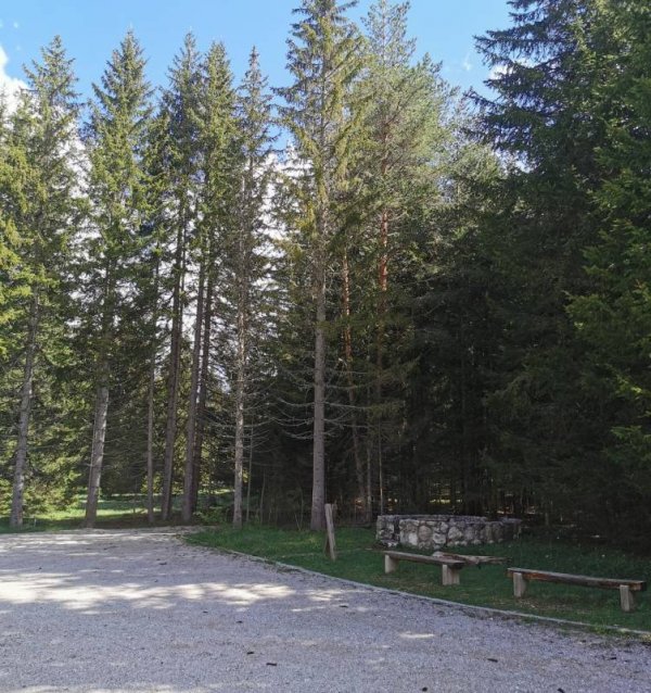 Stellplatz Crno jezero — Foto 4
