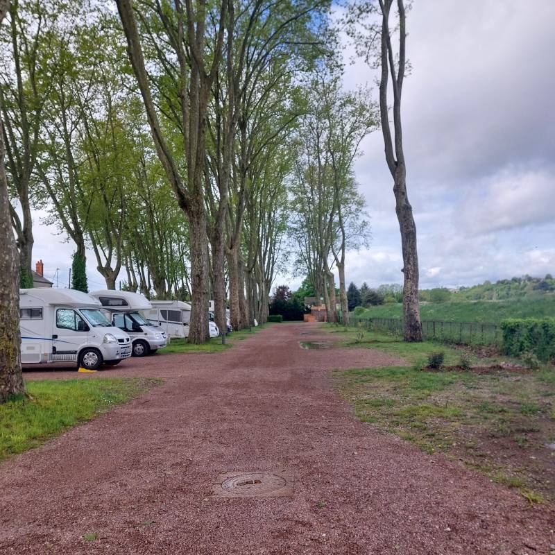 Stellplatz Nevers — Sp. parking dla kamperów in Nevers