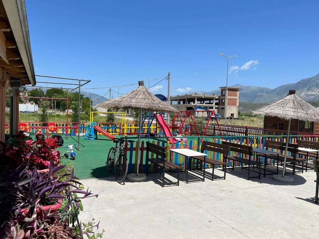 Green Park Camping Gjirokastra, Kreis Gjirokastra, Albanien — Campingplass in Gjirokaster