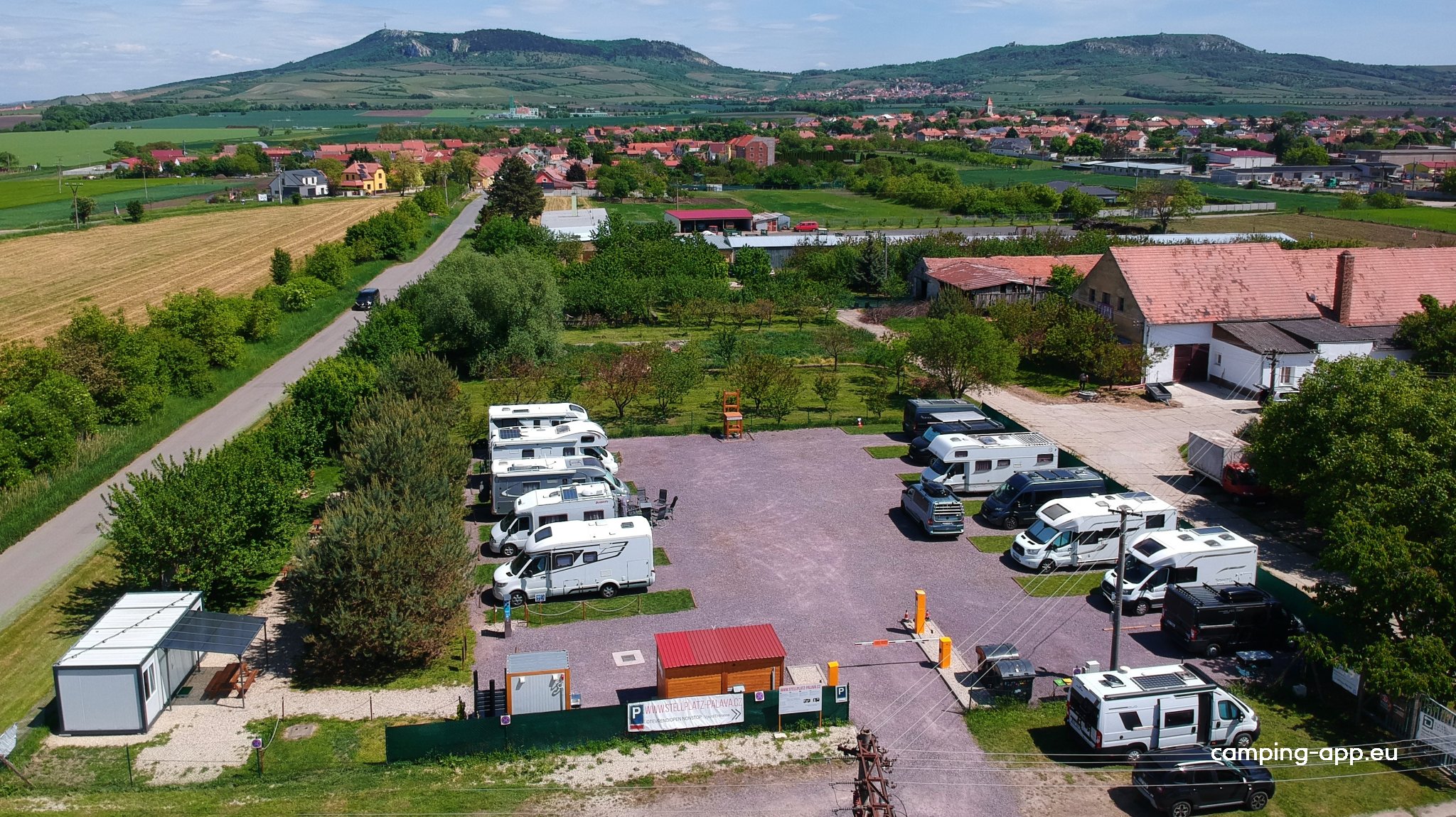 Stellplatz Pálava — Karavan Sitesi in Dolní Dunajovice