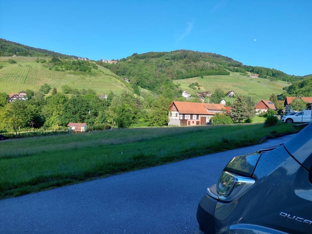 Stellplatz Naturhotel Holzwurm (max 6 m) — Bobilplass in Sasbachwalden
