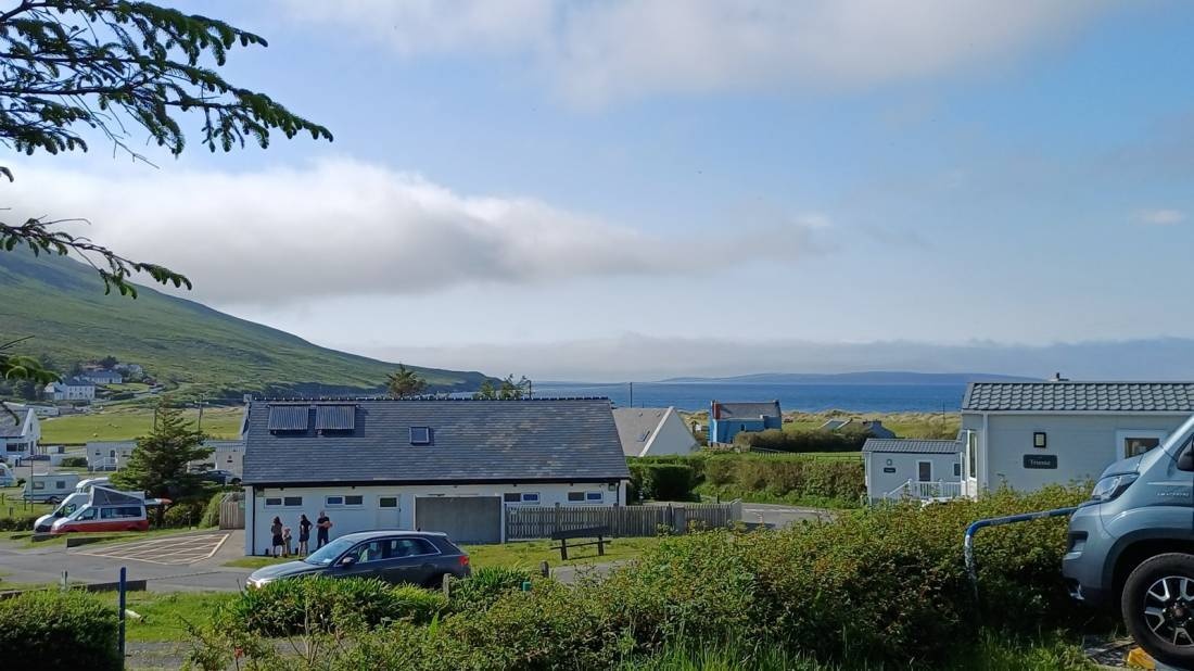 Seal caves — Sítio de acampamento in Doogort