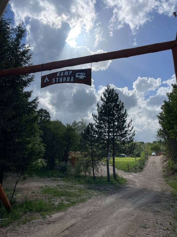 Kamp Sturba — Kamp yeri in Držanlije