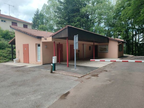Stellplatz Val-de-Meuse, Montigny-le-Roi, le Château — Photo 2