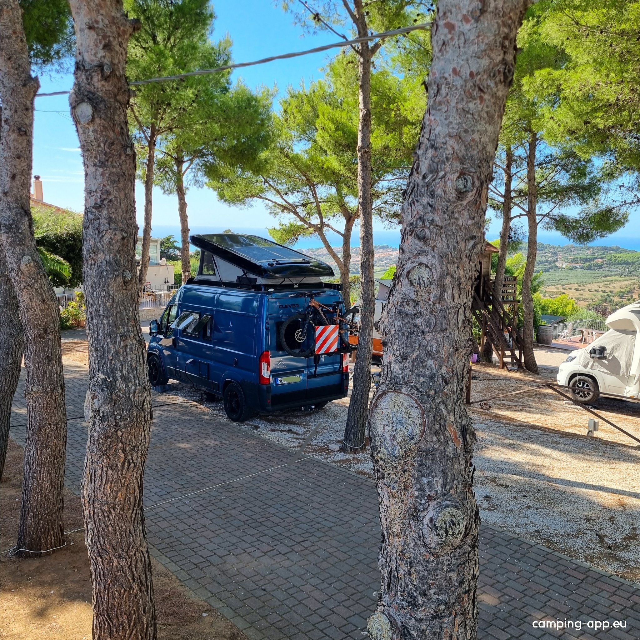 Agriturismo Le Rondini Di San Bartolo — Kemping in San Vincenzo