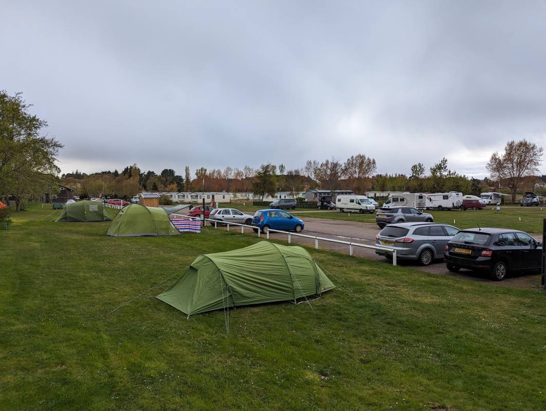 Findhorn Bay Holiday Park & Camping — Kemping in Findhorn