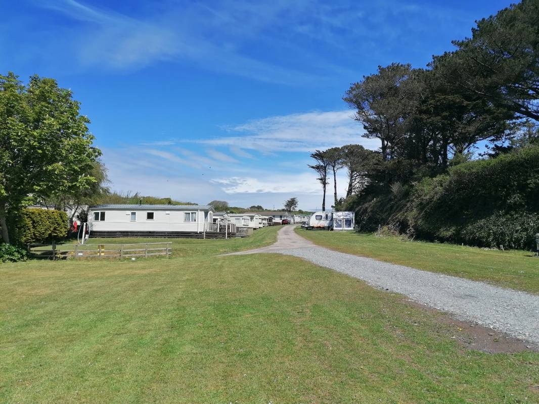 Camping & Caravan Site Lundynant — Camping Site in New Polzeath