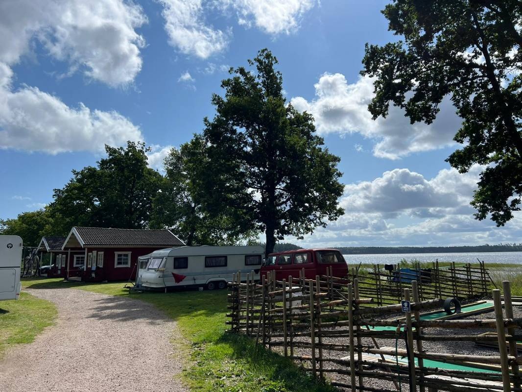 Vallsnäs Camping — Sítio de acampamento in Unnaryd