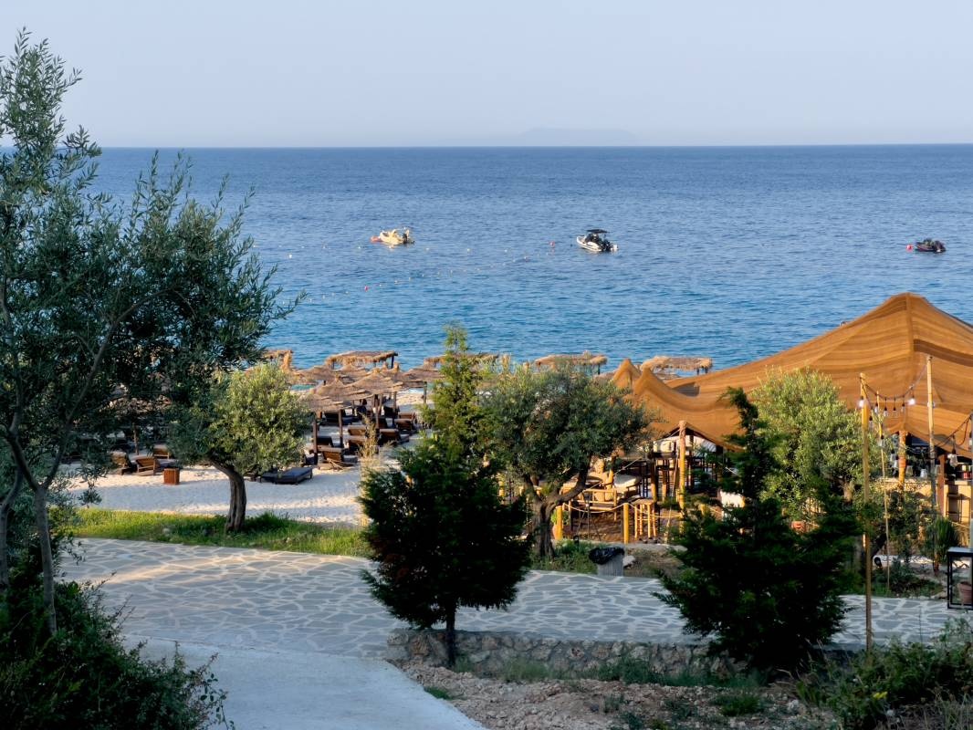 Camping Paradise Dhermi — Campingplass in Dhërmi