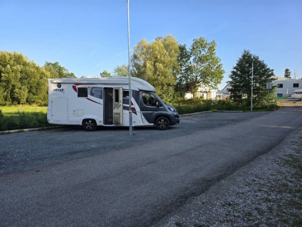 Stellplatz  Svět karavanů — Photo 2