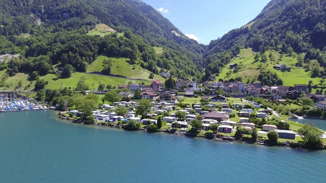 Camping Bucheli — Camping in Sisikon