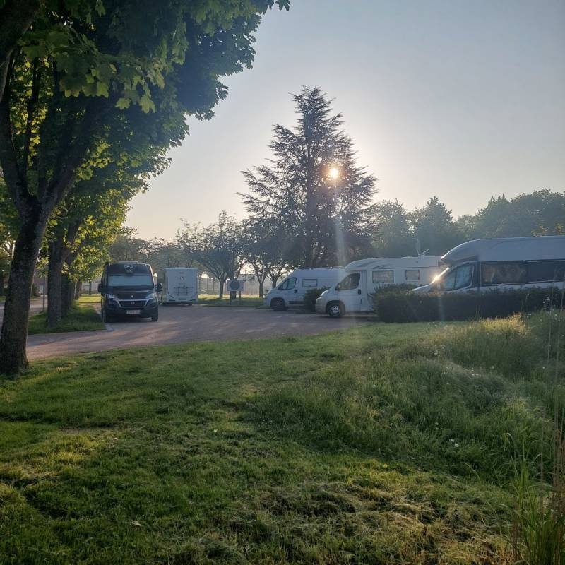 Stellplatz Grenay — Area Autocaravanas in Grenay