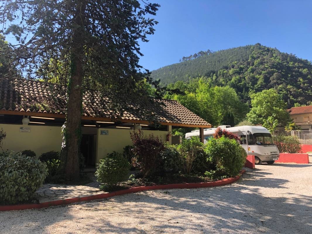 Le Moulin du Pont d'Alies — Kamp yeri in Saint-Martin-Lys