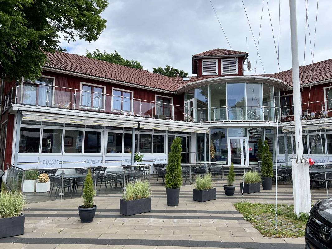 Pärnu Yacht Club — Campervan Site in Pärnu