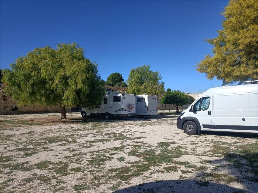 Parkplatz Via Renis — Aire camping car in Otranto