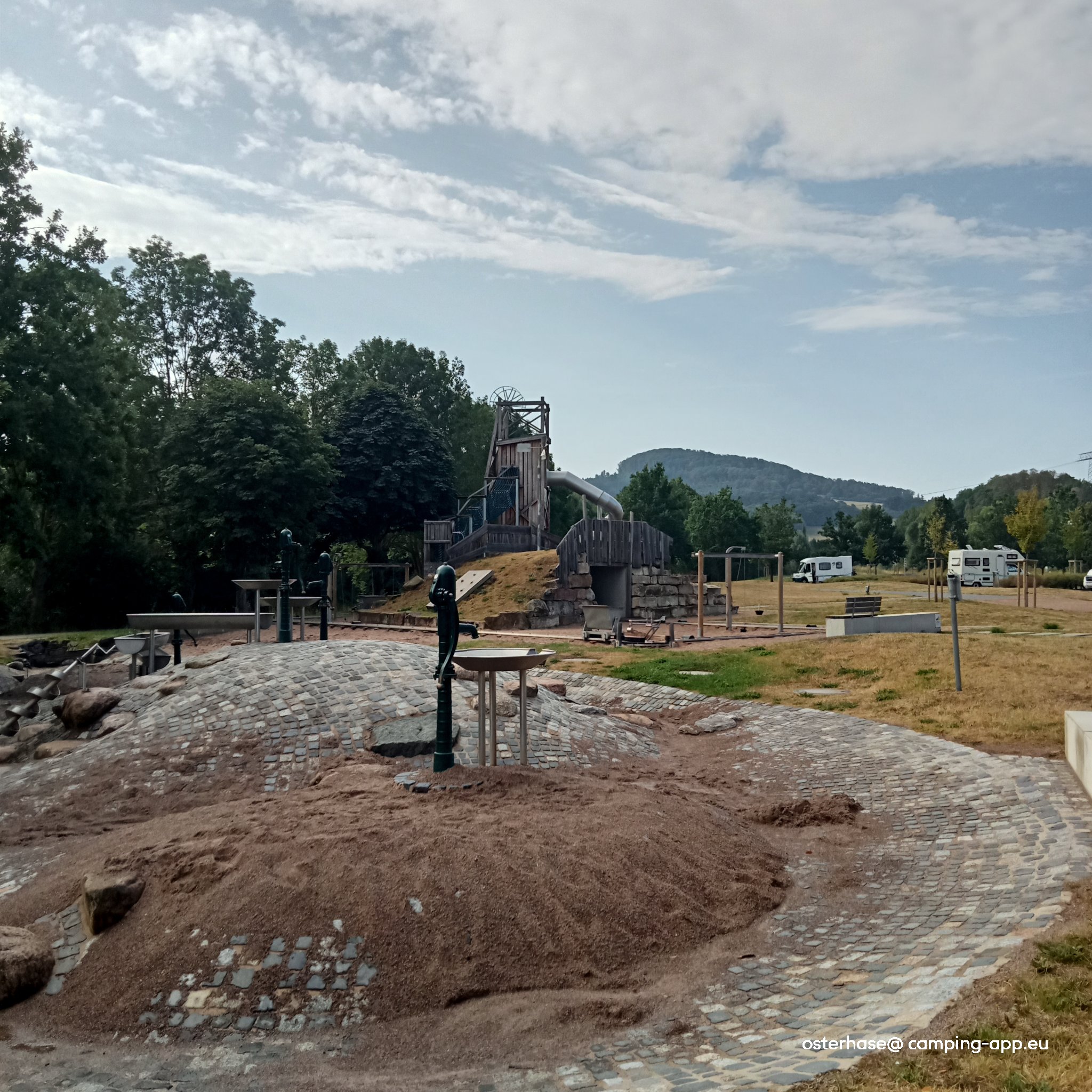 Wohnmobilstellplatz Unterbreizbach — Photo 2