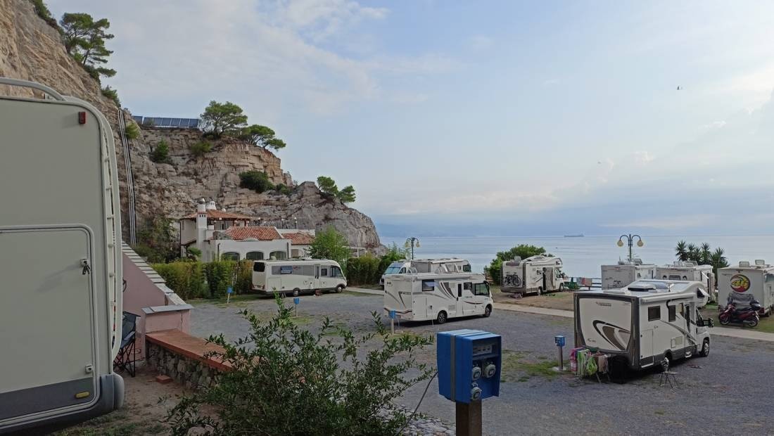 Parkplatz Kava — Bobilplass in Bergeggi