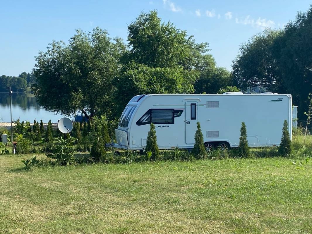 Kociołkowe Pole Camping /Pole Namiotowe /Kemping — Cámping in Gorzewo