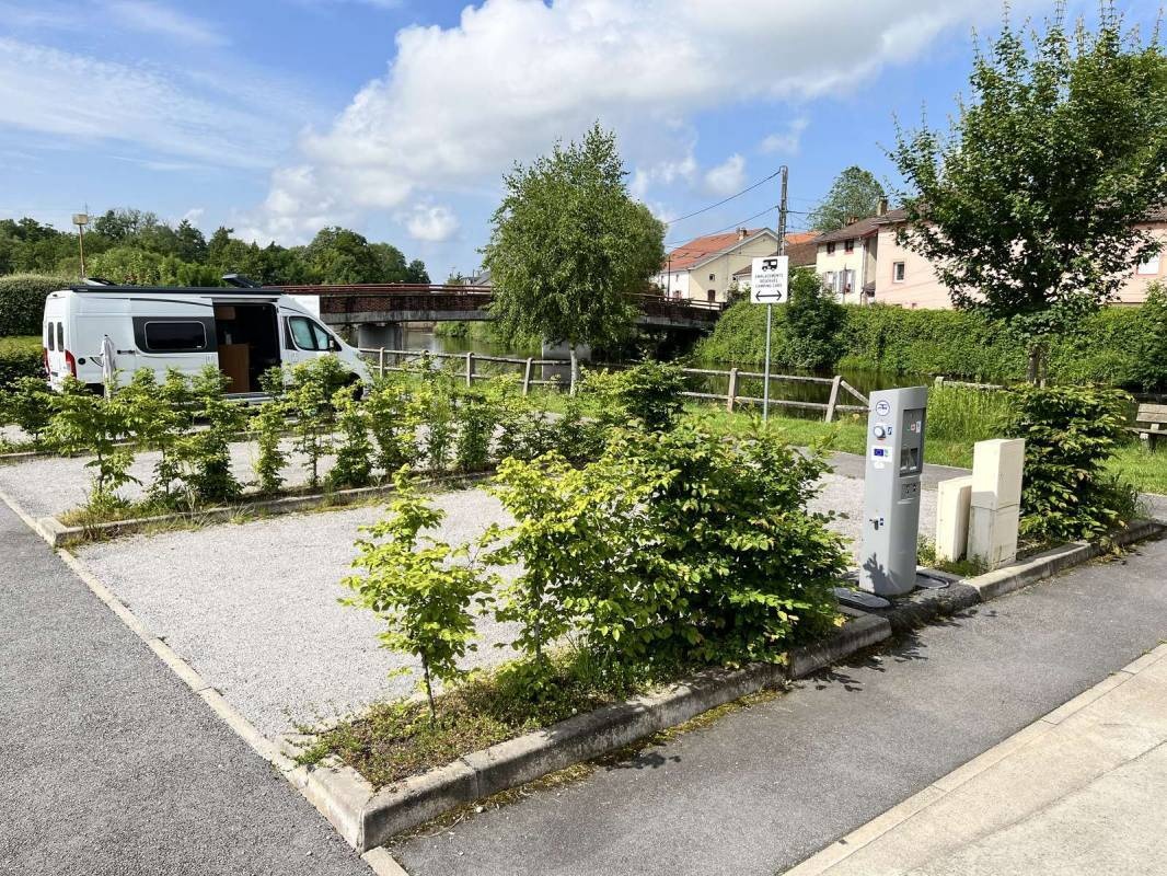 Stellplatz an der Vologne — Stellplatz in Docelles