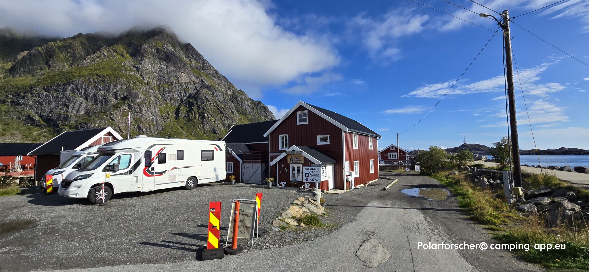 Å Feskarbrygga Rorbuer — Foto 2