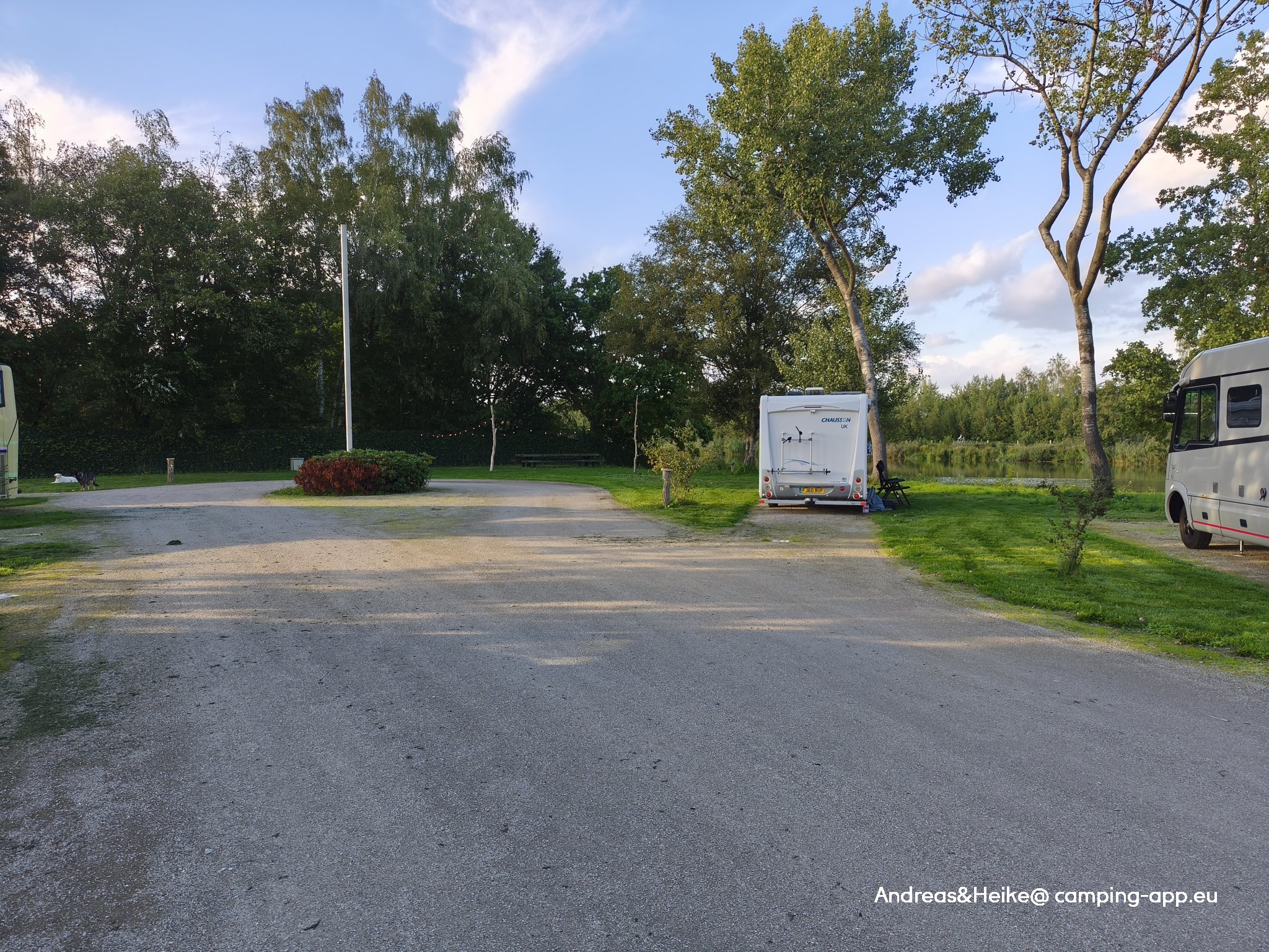 Camperplaats Biest - Houtakker — Foto 2