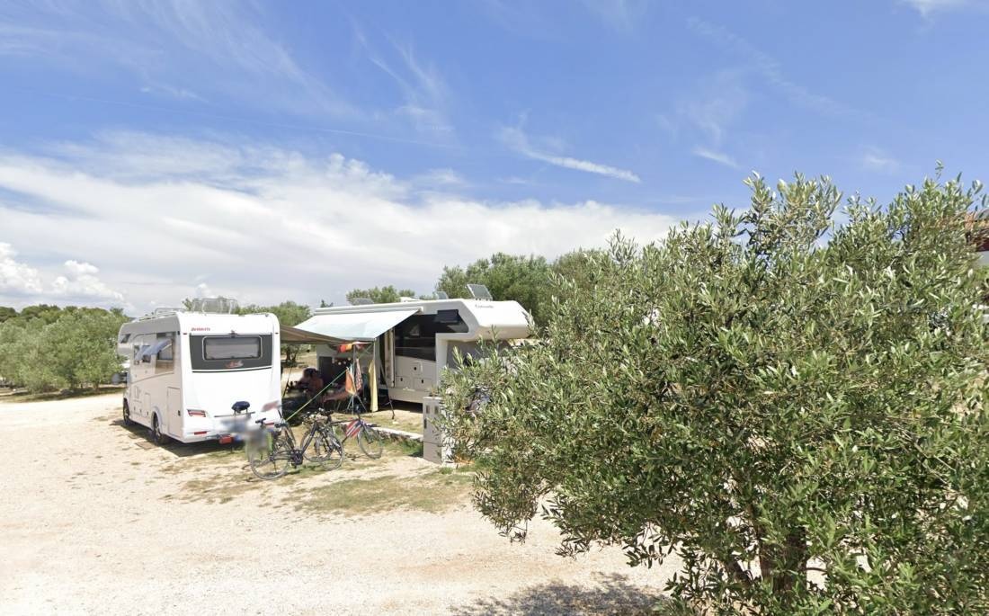 Kamp Romantica ** — Kamp yeri in Drage