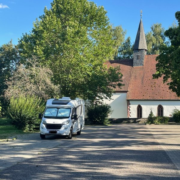 Stellplatz am Friedhof