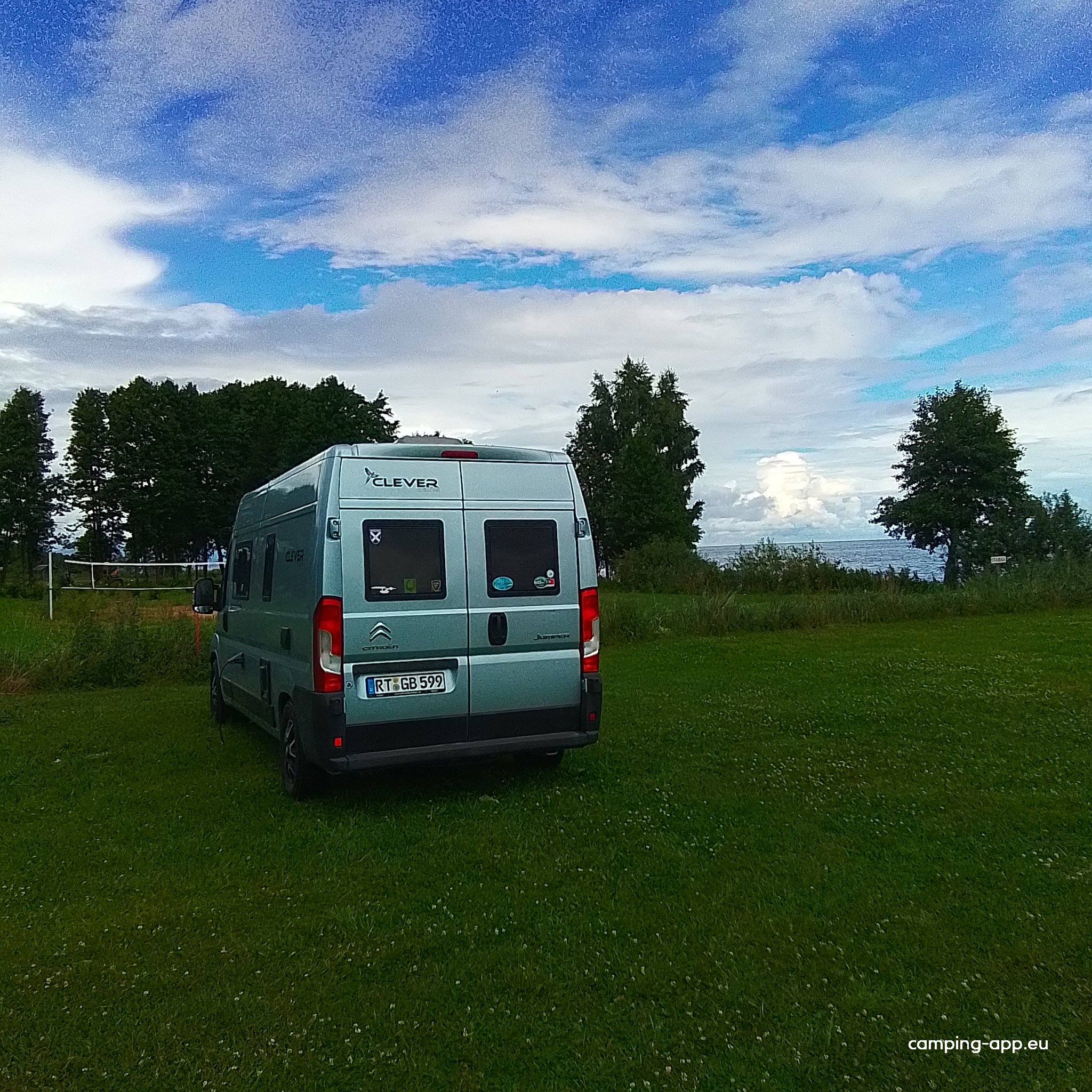 Kurepesa Caravan Camping — Foto 3