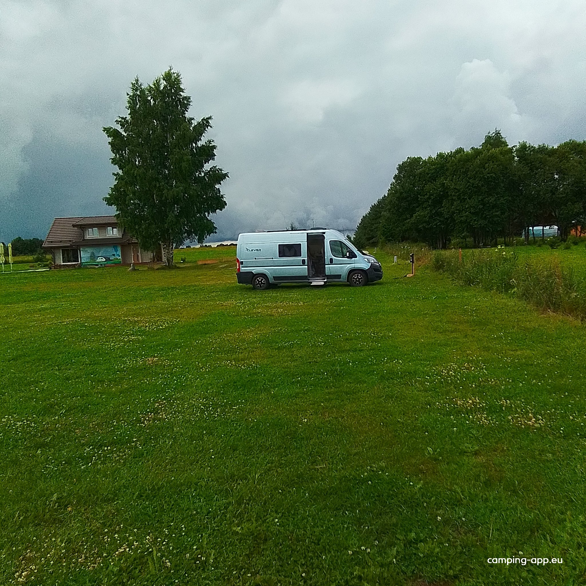 Kurepesa Caravan Camping — Foto 2