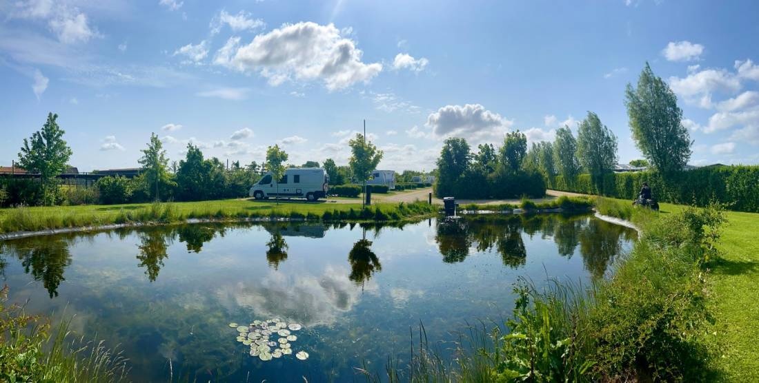 Camperpark Molenzicht — Sp. parking dla kamperów in Wemeldinge