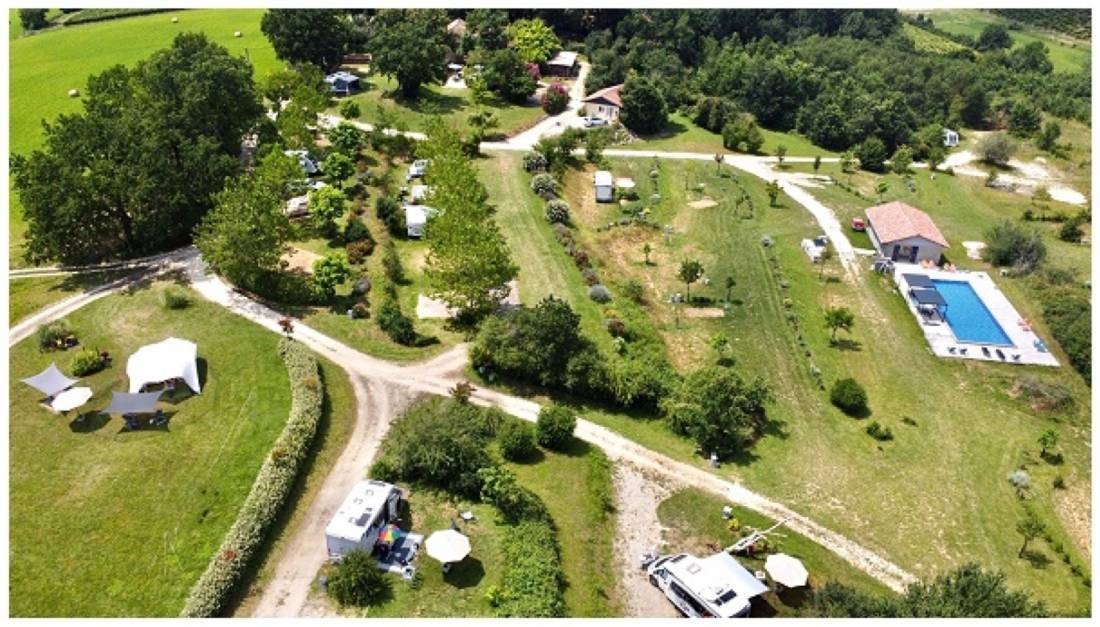 Camping La Brouquere (adults only) — Kemping in Gondrin