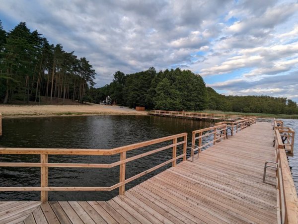 Stellplatz Jezioro Przybiernowskie — Photo 2