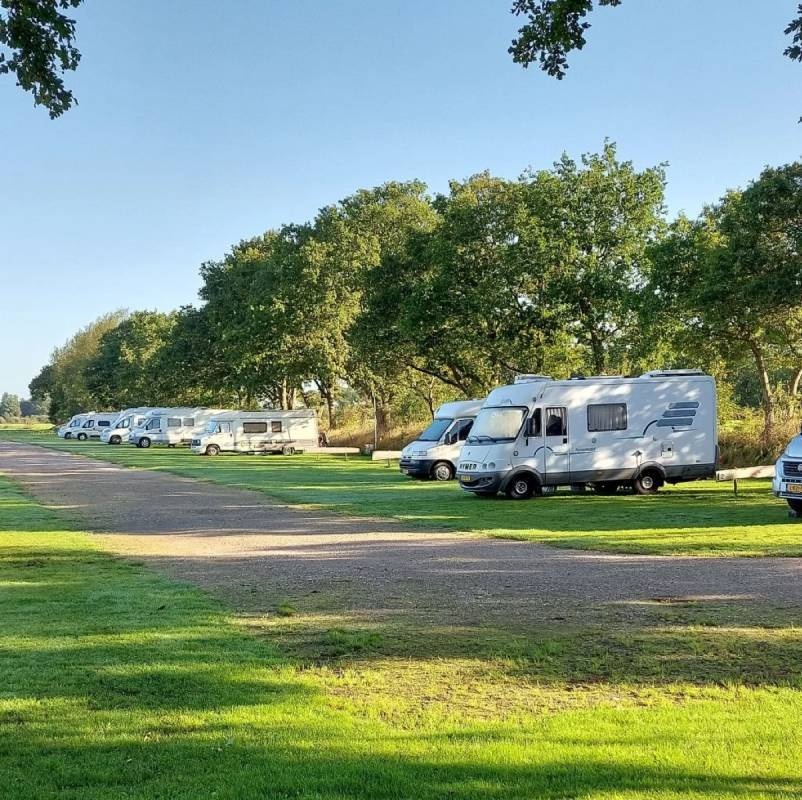 Camperplaats Het Lindedal — Camperplaats in Steggerda