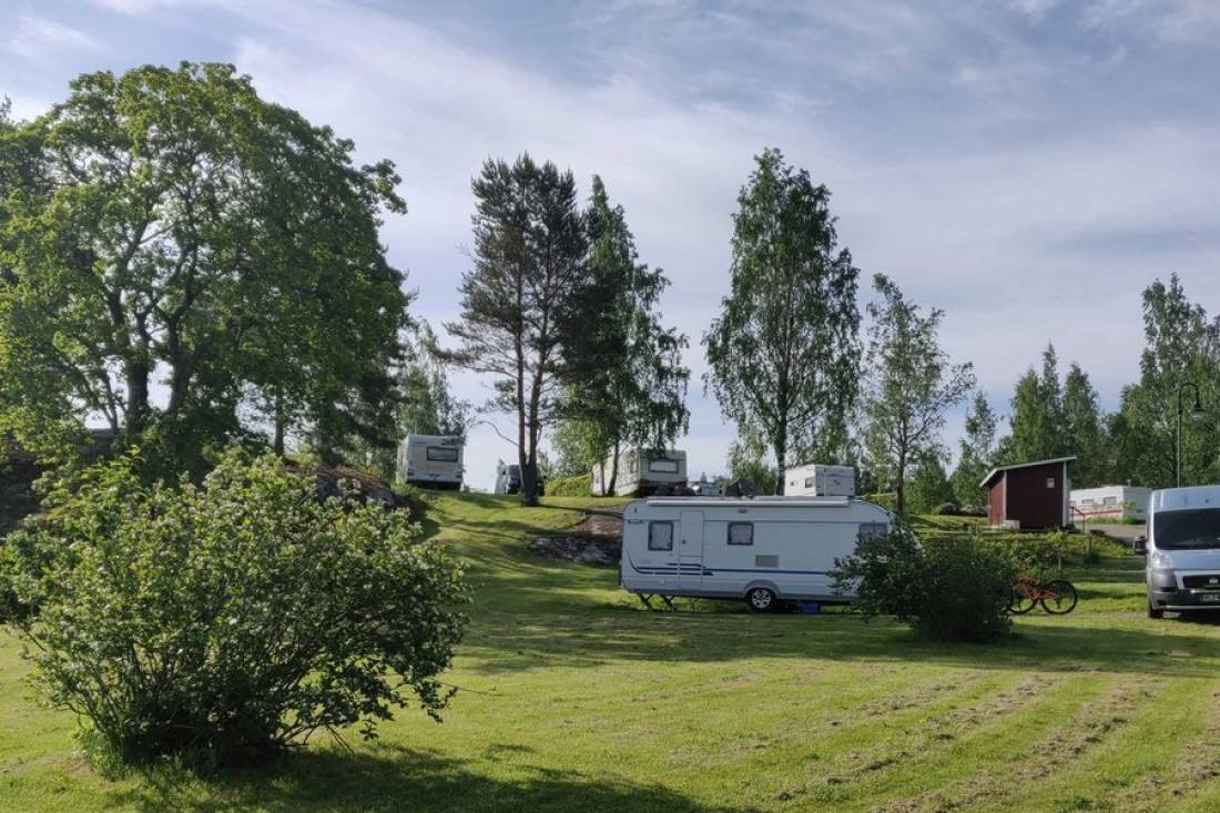 Joensuun Tila Camping — Kemping in Sipoo