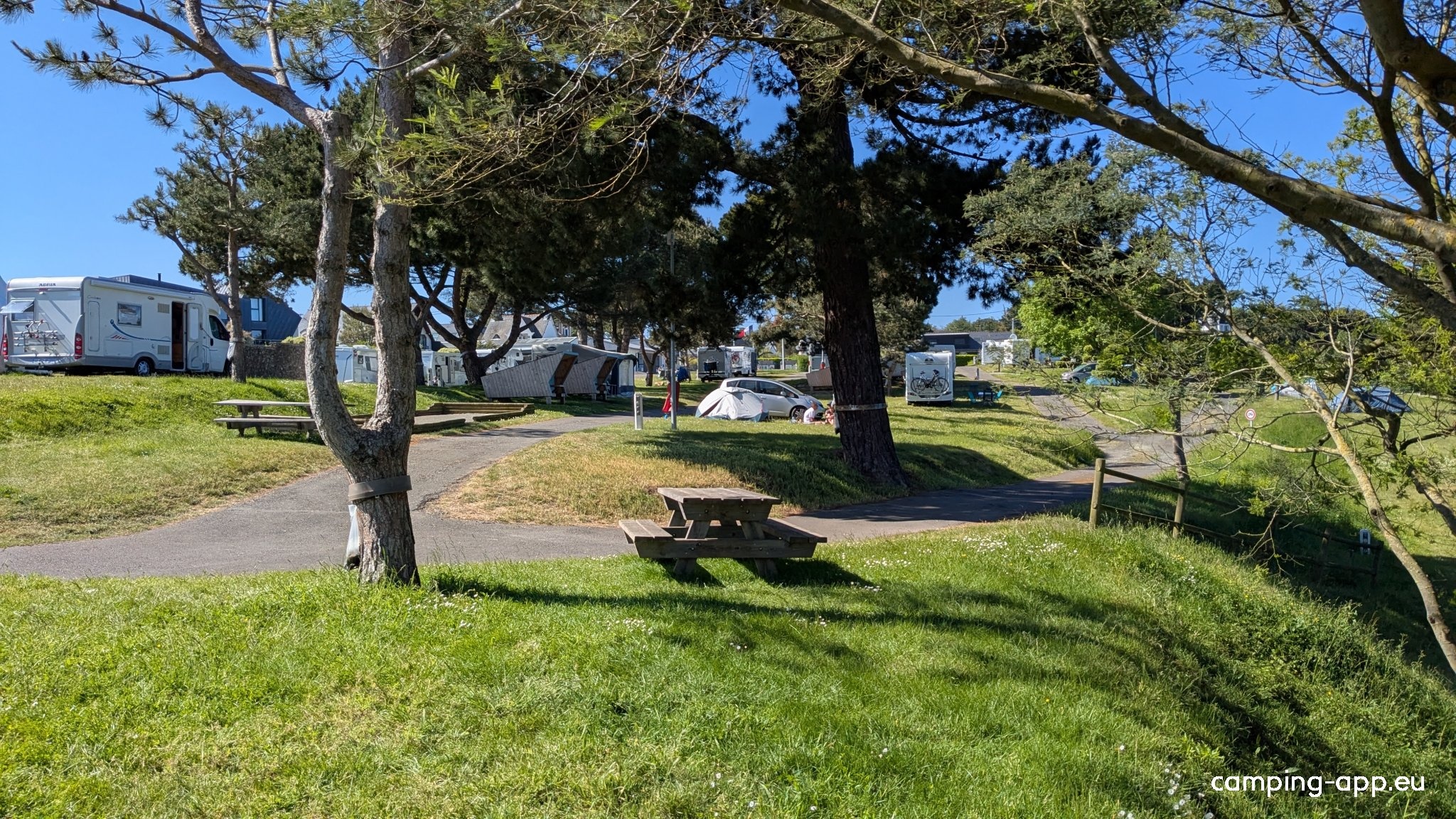 Camping Municipal Les Fauvettes — Sítio de acampamento in Binic-Étables-sur-Mer